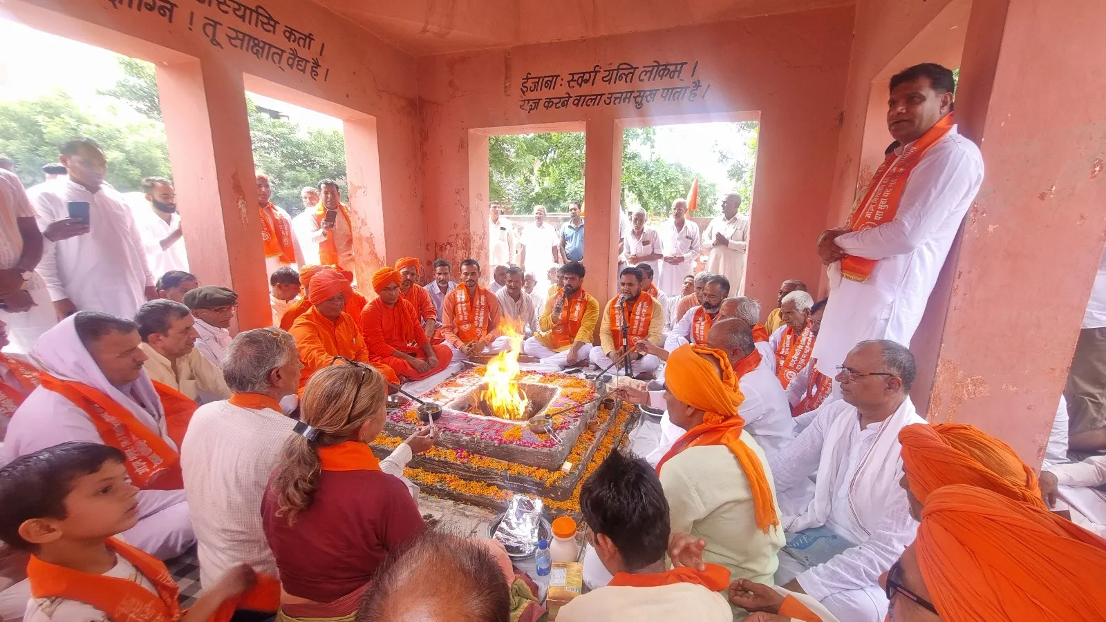 आर्य समाज मंदिर विवाद : स्वामी आदित्यवेश बोले - आजादी के आंदोलन में आर्य समाज का सबसे बड़ा योगदान रहा