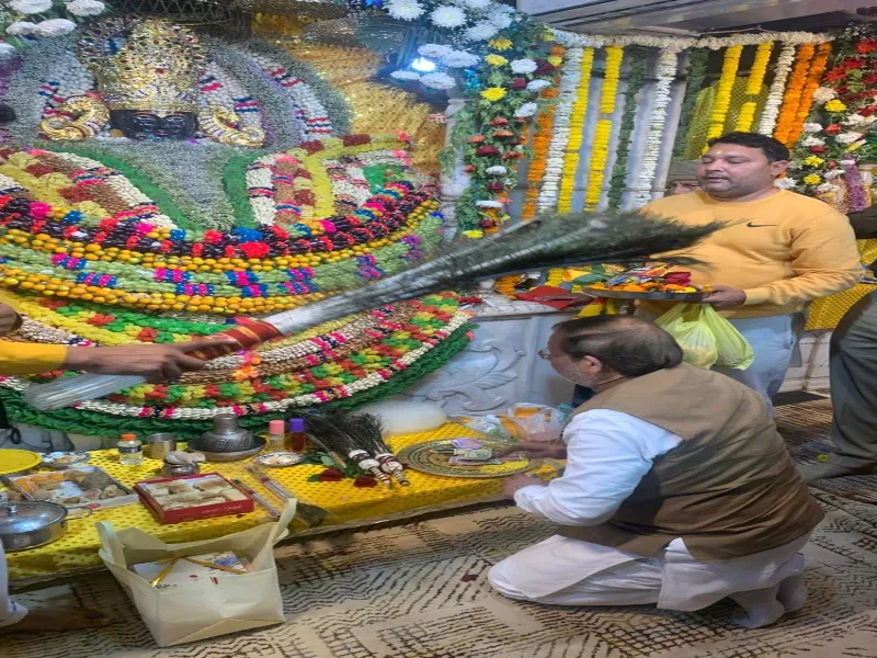 द्वादशी पर सहकारिता मंत्री डॉ. अरविंद शर्मा ने चुलकाना धाम में किए बाबा श्याम के दर्शन