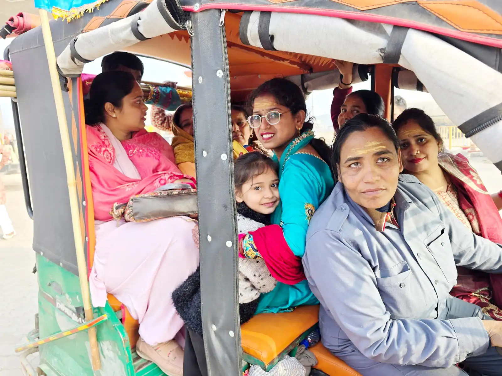 बिहार से हरियाणा आकर ऑटो चलाने वाली बेबी देवी की कहानी नारी शक्ति और दृढ़ संकल्प की एक जीवंत मिसाल