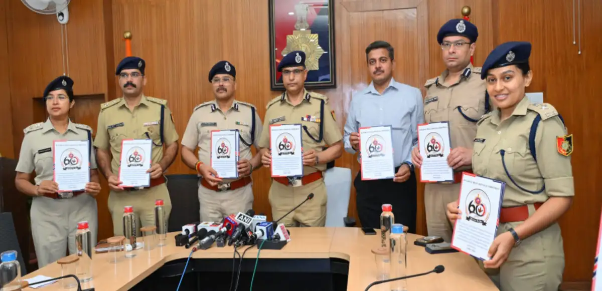 चंडीगढ़ पुलिस के 60 साल बेमिसाल: DGP डॉ. सागर प्रीत हुड्डा ने किया 'डायमंड जुबली लोगो' का अनावरण, साल भर चलेंगे जश्न के कार्यक्रम