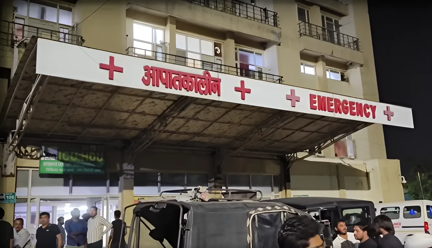 गर्भवती महिला की तबीयत बिगड़ी, एम्बुलेंस के लिए परिजन करते रहे फोन, नहीं मिला रिस्पांस, महिला ने ऑटो में ही दिया बच्चे को जन्म