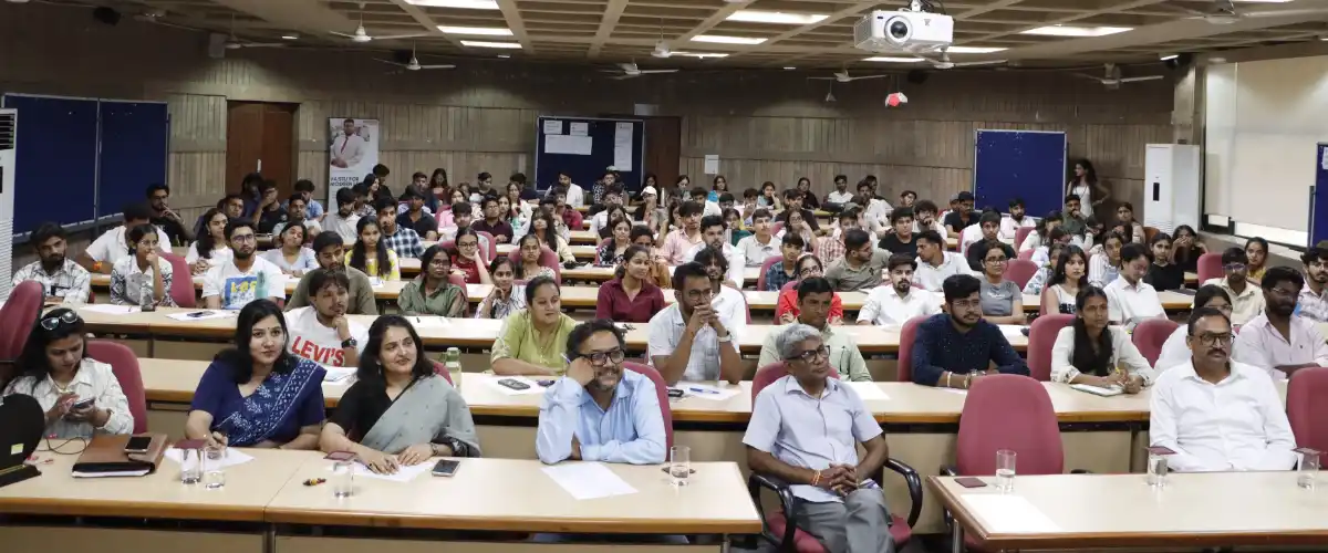 सुपवा में छात्रों को बताया आर्किटेक्चर में वास्तु का महत्व, आधुनिक डिजाइन के साथ वास्तु शास्त्र को जोड़ने पर किया फोकस