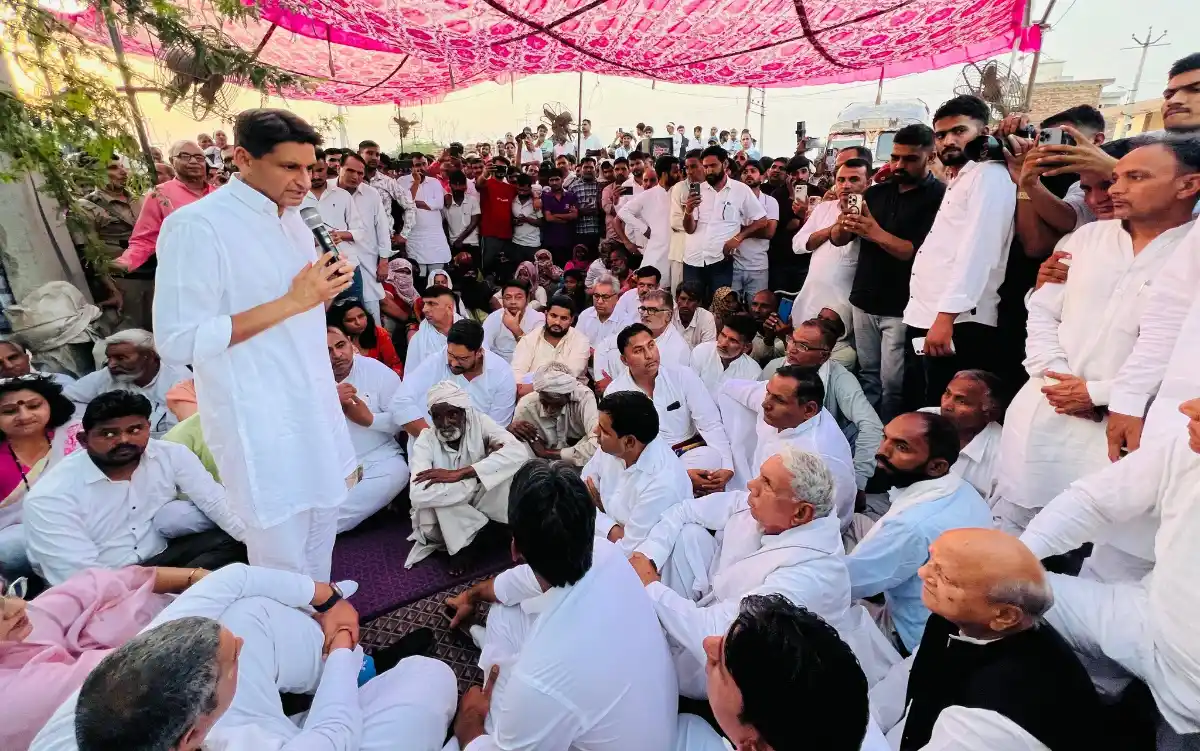 'गरीबों के खिलाफ अन्याय बर्दाश्त नहीं होगा', बवानी खेड़ा धरना स्थल पर हुड्डा की हुंकार: जब तक 'मकान' नहीं मिलेंगे, तब तक जारी रहेगा संघर्ष
