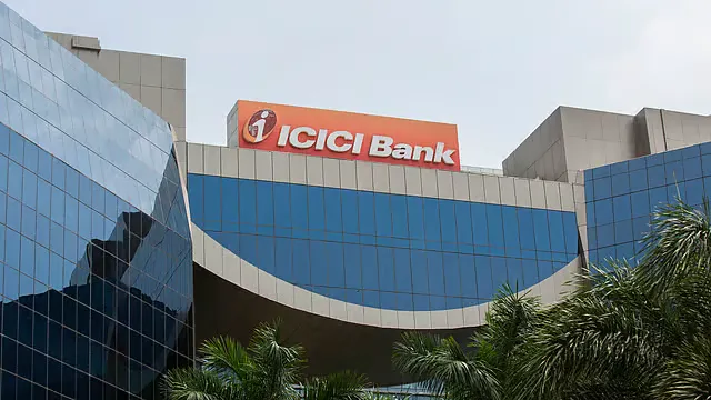 ICICI बैंक के खाताधारकों ने मिनिमम बैलेंस नहीं रखा तो देना होगा जुर्माना, जानें किसे कितना रखना होगा मिनिमम बैलेंस
