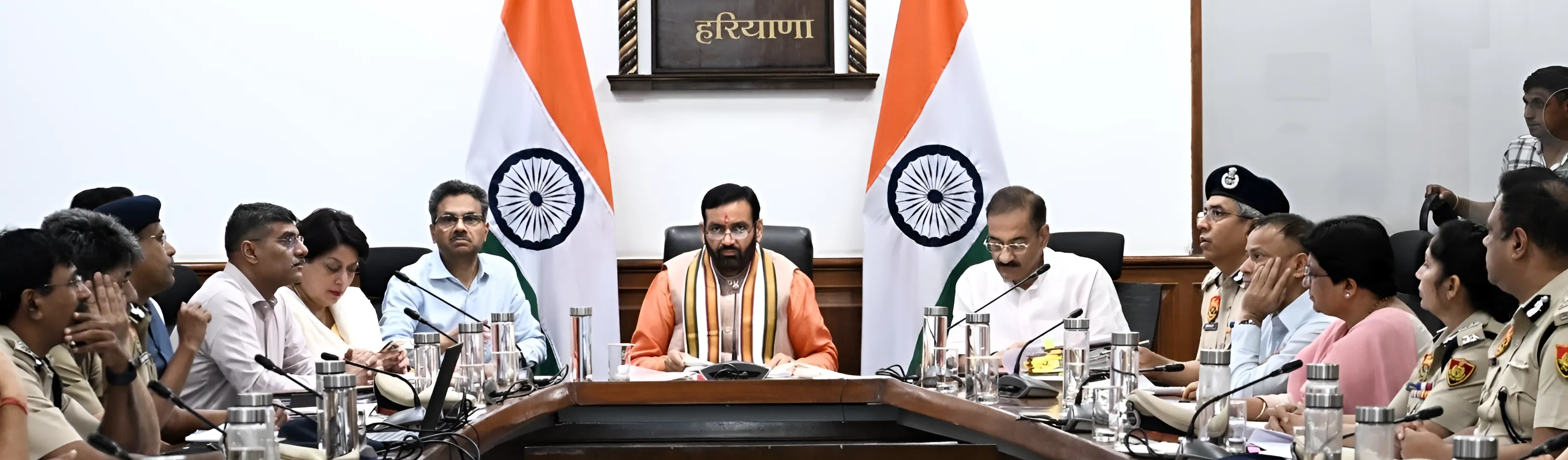 कानून- व्यवस्था पर हाई लेवल मीटिंग : फिरौती मामलों और महिला सुरक्षा पर मुख्यमंत्री के कड़े निर्देश, पुलिस अधिकारी मुस्तैदी से करें काम
