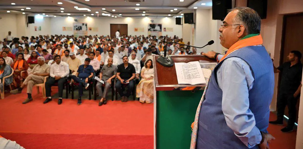 डा. अंबेडकर के सम्मान में आयोजित गोष्ठी में कांग्रेस पर जमकर बरसे  भाजपा राष्ट्रीय महामंत्री तरुण चुघ, लगाए बड़े आरोप