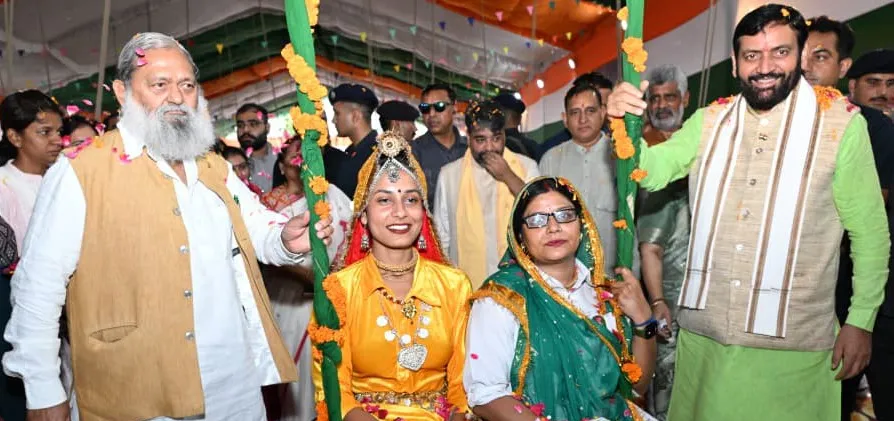 सीएम ने निभाई कोथली परम्परा : महिलाओं को कल्याणकारी योजनाओं रूपी कोथली की भेंट, लाडो सखी योजना का शुभारंभ