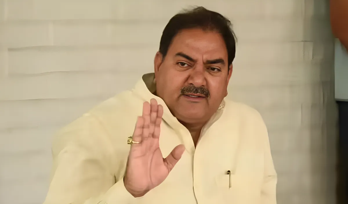 हरियाणा में रैलियों पर बैन के खिलाफ गरजी INLD: अभय चौटाला ने CM सैनी को लिखा सख्त पत्र, कहा- 'संविधान से ऊपर नहीं सरकार'