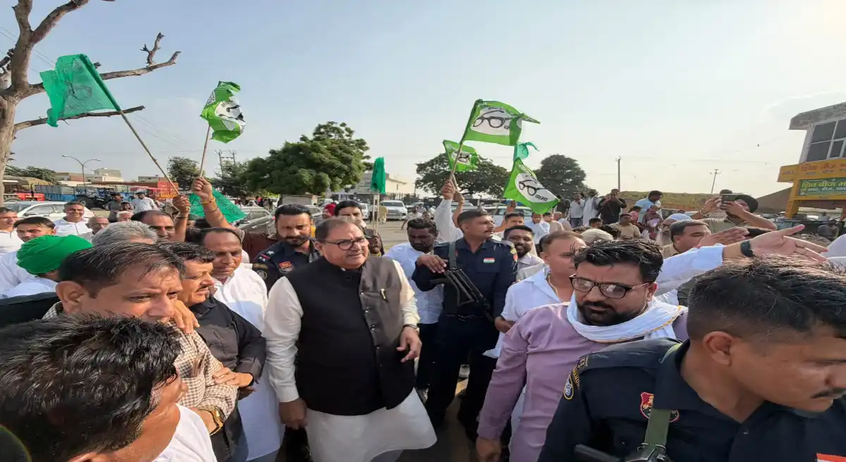धान खरीद में देरी पर भड़के अभय चौटाला, बोले- दो दिन में धान खरीद शुरू करो, वरना लठ लेकर मंडी आऊंगा