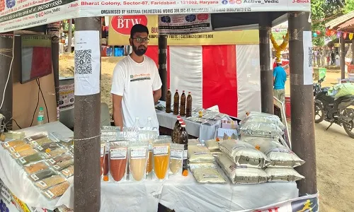 स्वदेशी मेले में चटपटे और स्वाद से भरपूर मसाले, ठंडा आटा और कोल्हू का तेल बन रहा लोगों की पहली पसंद