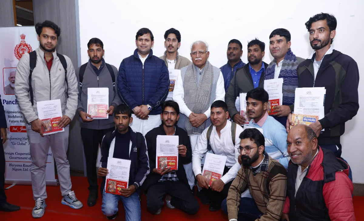 ‘पंचजन्य 2026’ कार्यक्रम में बतौर मुख्य अतिथि पहुंचे केंद्रीय मंत्री, 210 युवाओं को दुबई में रोजगार के लिए वितरित किए ऑफर लेटर